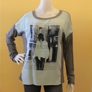 Le Lis Stylish As Possible Graphic Long Sleeve Shirt size Large